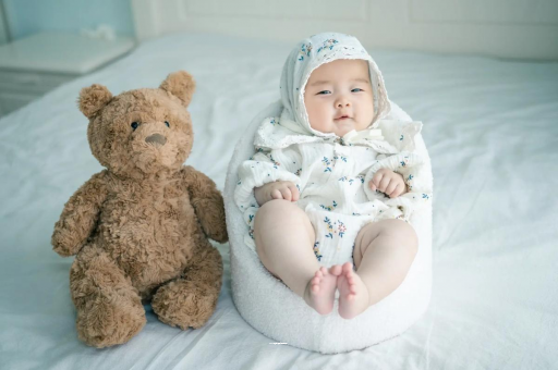 玉林宝宝吃不饱母乳的症状